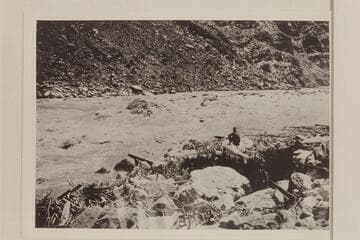 Weatherhead contemplates some of the rougher water. Cataract Canyon near Mile 210, Rapid #7