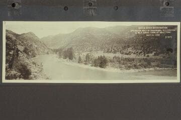 Green River Investigation- Upstream half of panorama. Red Canyon 1/4 mile above turn at Gold Point