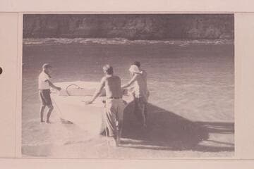 Rigging the "Kiwi" for the first run of Vulcan Rapid. Ed I'Anson; Jim Bechtel; Guy Mannering; Jon Hamilton