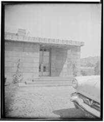 Go to image 4.