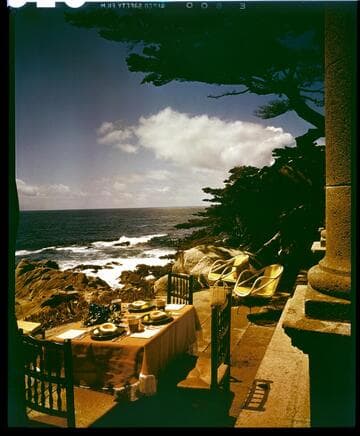 [Dining tables]