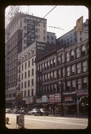Rosslyn Hotels
