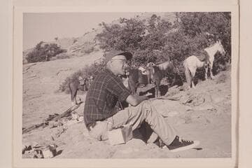 Ballard Atherton. The camera fiend. At camp in Navajo Canyon