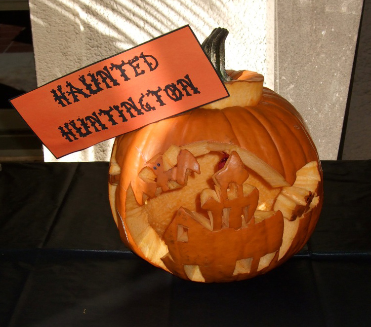 Galia_pumpkin Carved pumpkin